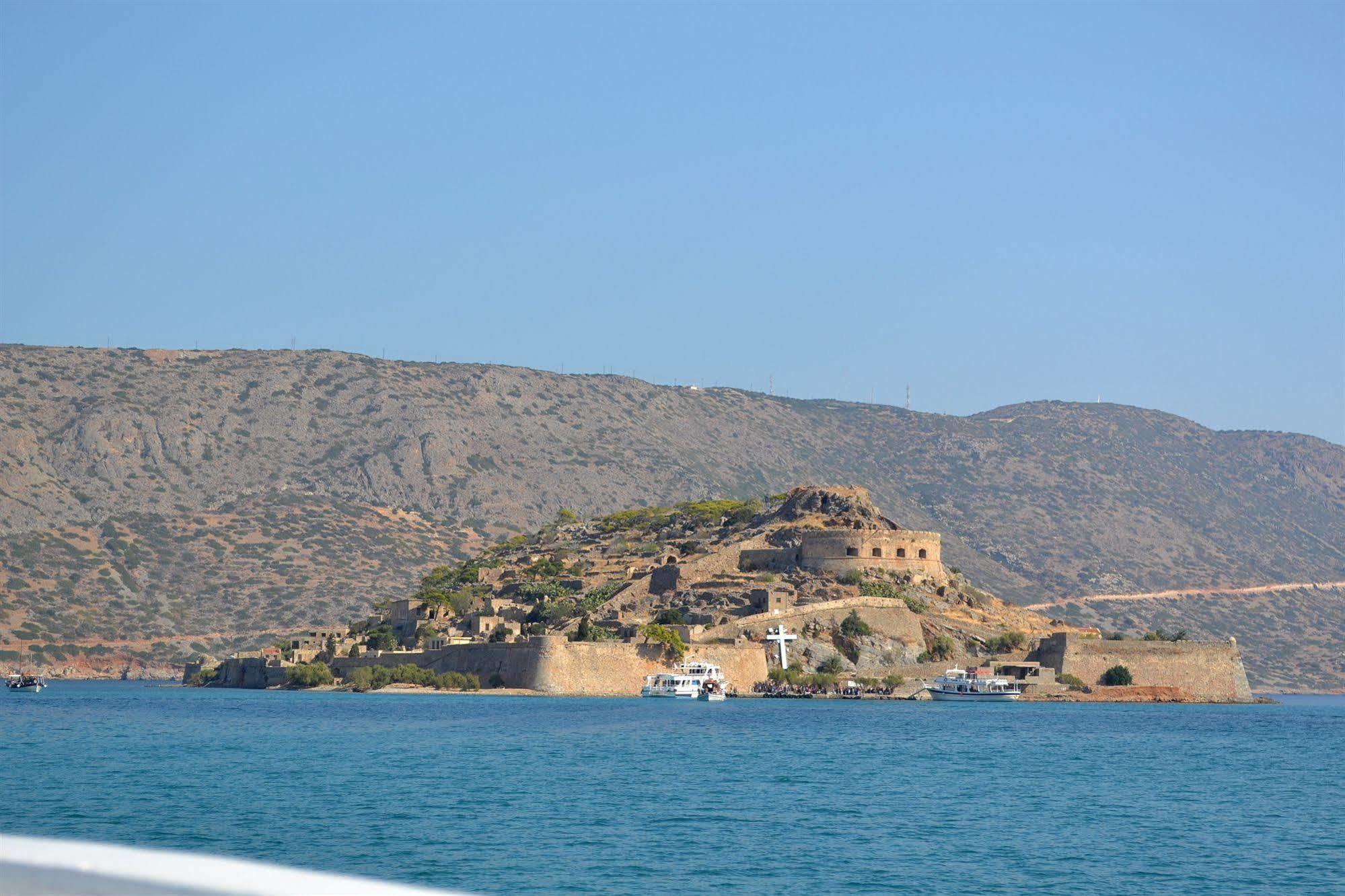 Elounda Olive Garden Apts & Studios Exteriör bild